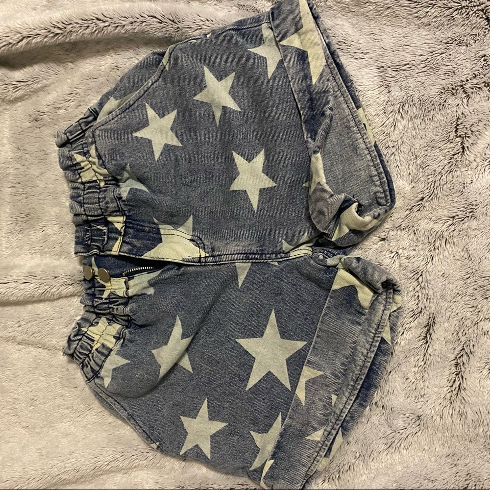 Shoot for the Stars Denim shorts!